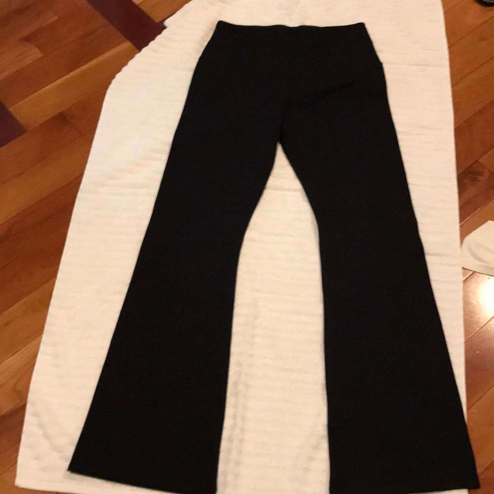 Ruby Ribbon boot leg tummy control L black pants